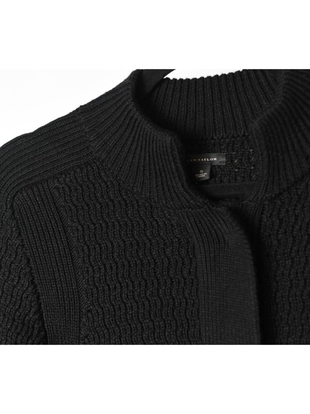 Ann Taylor Size Small Black Zip Back Peplum Hem Knit Sweater - Picture 4 of 12